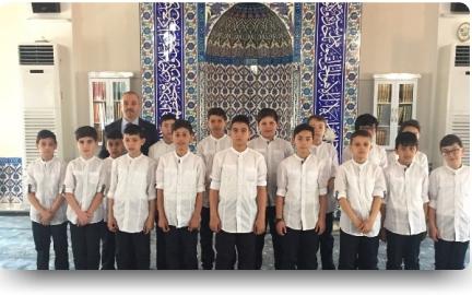 Kazım Karabekir İmam Hatip Ortaokulu Erkek İlahi Grubu Camiide
