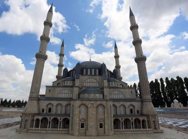Türk Dünyası Şaheserleri Parkını Gezdik